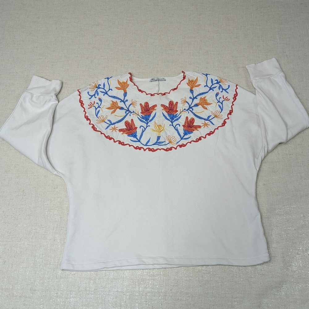 ZARA White Embroidered Floral Sweatshirt Puff Sleeve 100% Cotton Sz S
